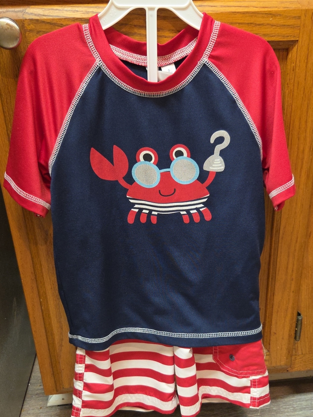 Navy & Red Crab Rash Guard Top And Swim Trunks - Kids